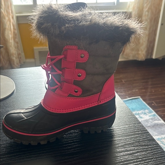 Pink and Gray Winter Boots with Faux Fur - Picture 11 of 14